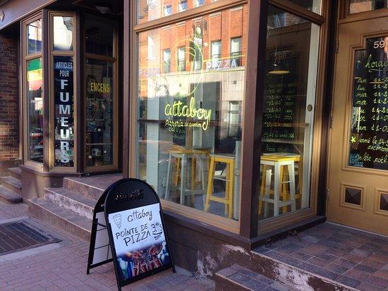 Attaboy, pizzeria de quartier